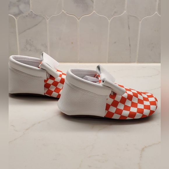 Moccs- Size 6 New - Picture 3 of 4
